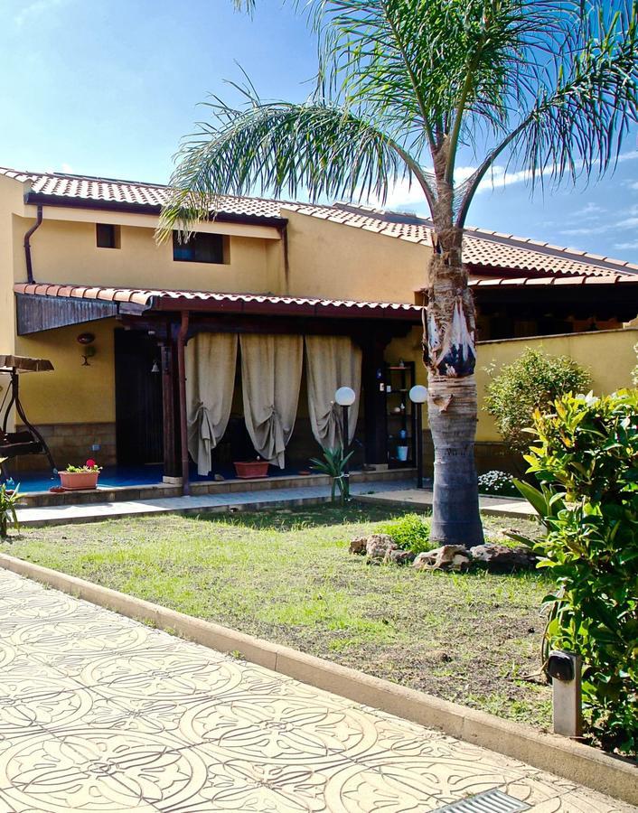 Acasaammari Campofelice Di Roccella Exterior foto